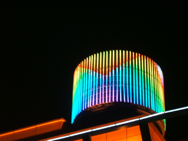 six segments and seven colors